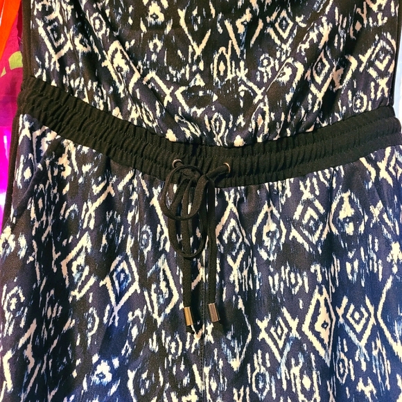 Jumpsuit - Picture 3 of 5